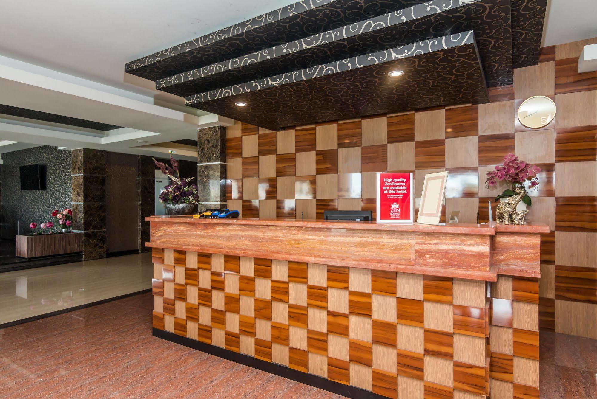 Zen Rooms Denpasar Marlboro Екстер'єр фото