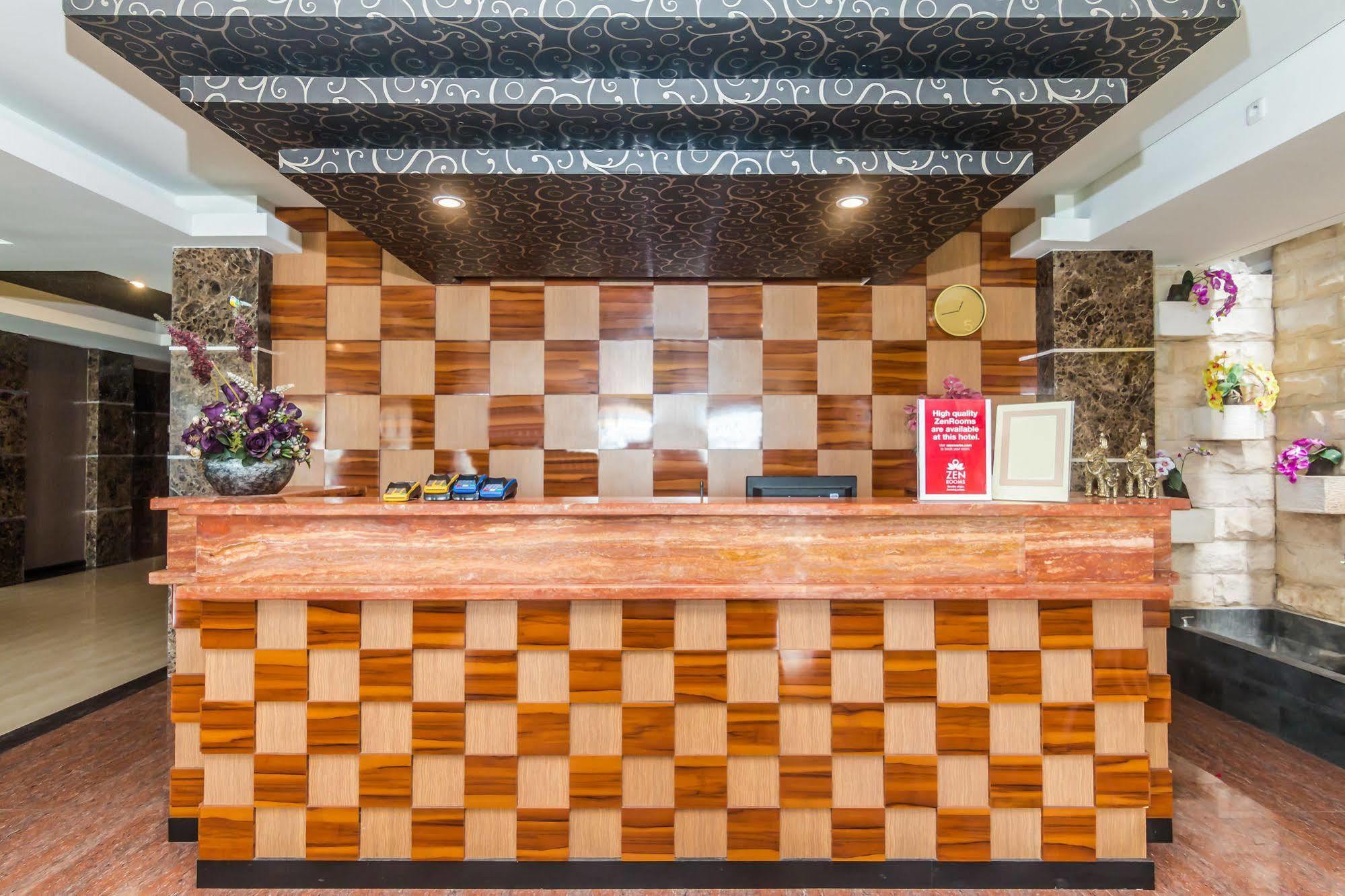 Zen Rooms Denpasar Marlboro Екстер'єр фото