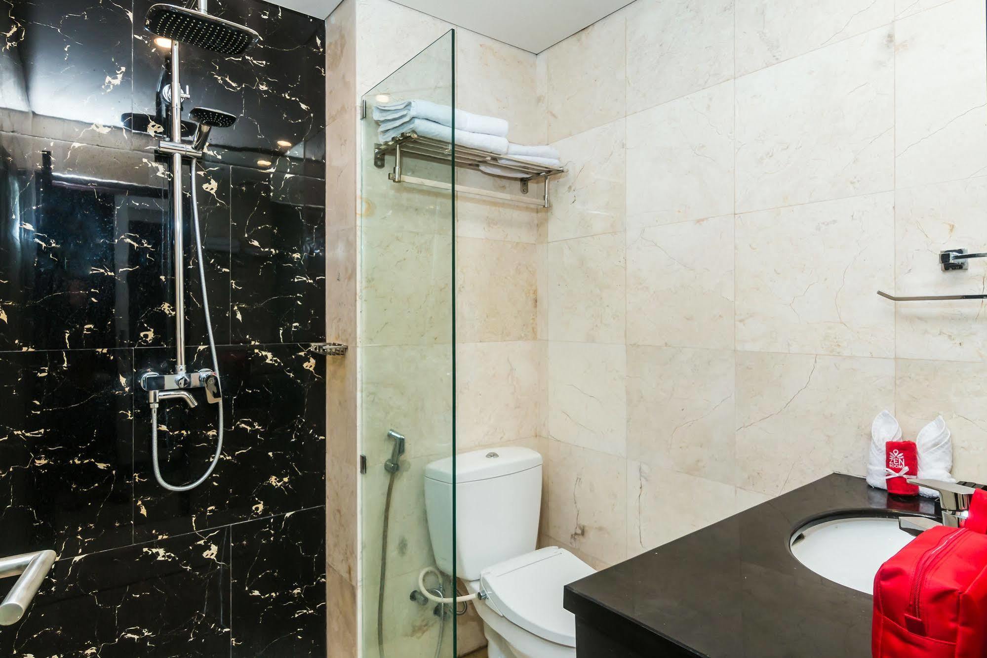 Zen Rooms Denpasar Marlboro Екстер'єр фото